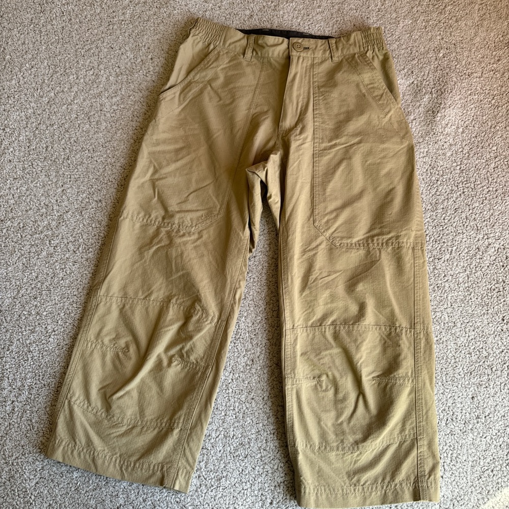 Patagonia Men's Chinos in Light Khaki